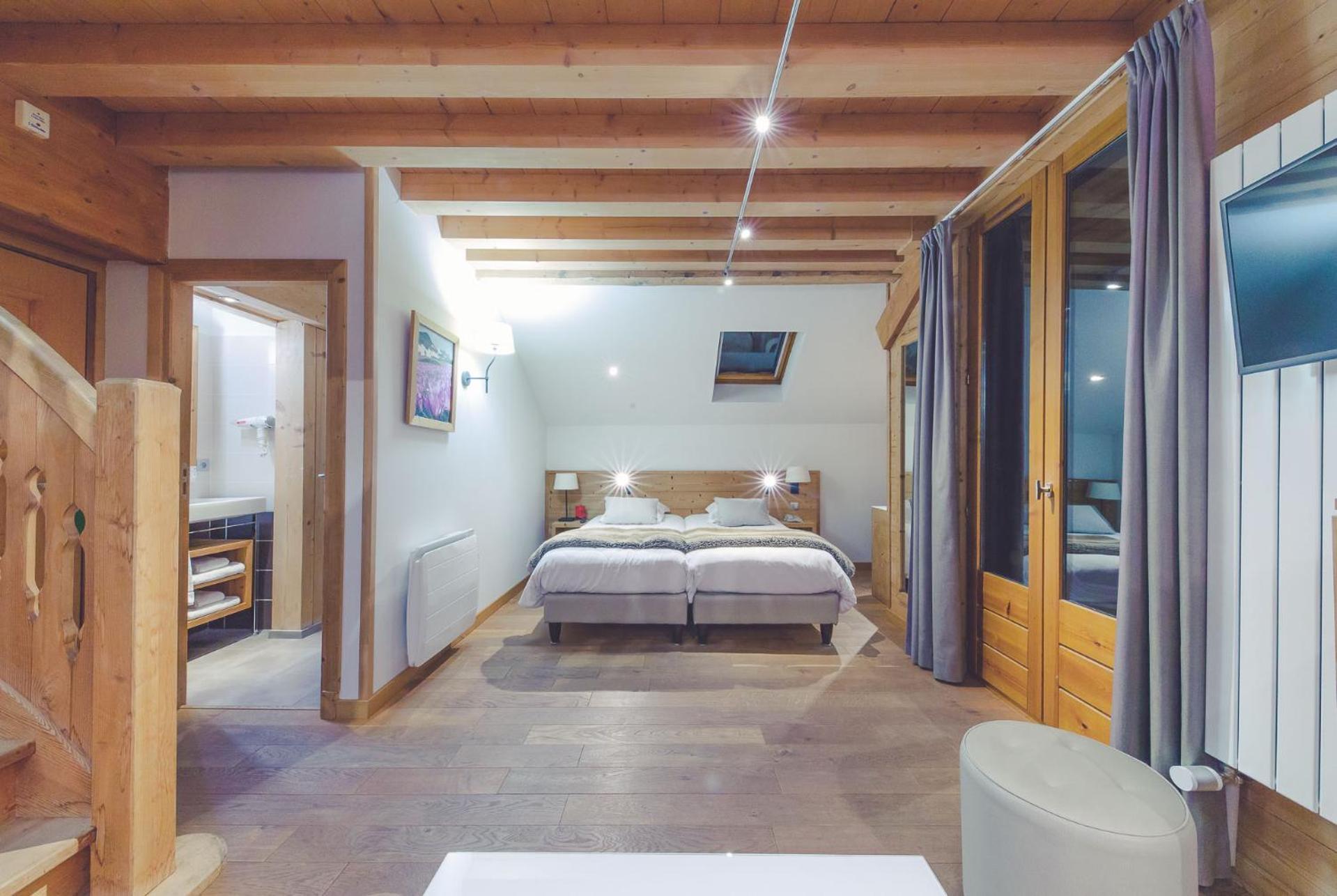 Hotel Fleur De Neige 3*