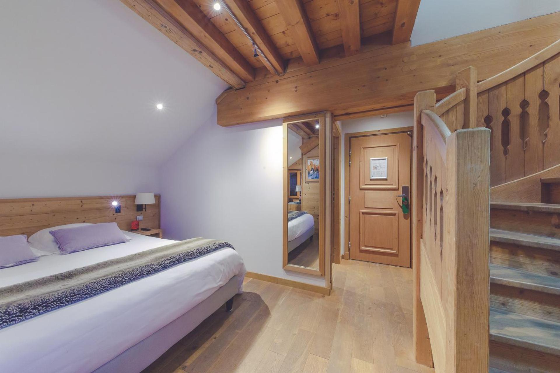 Fleur De Neige Hotel 3*
