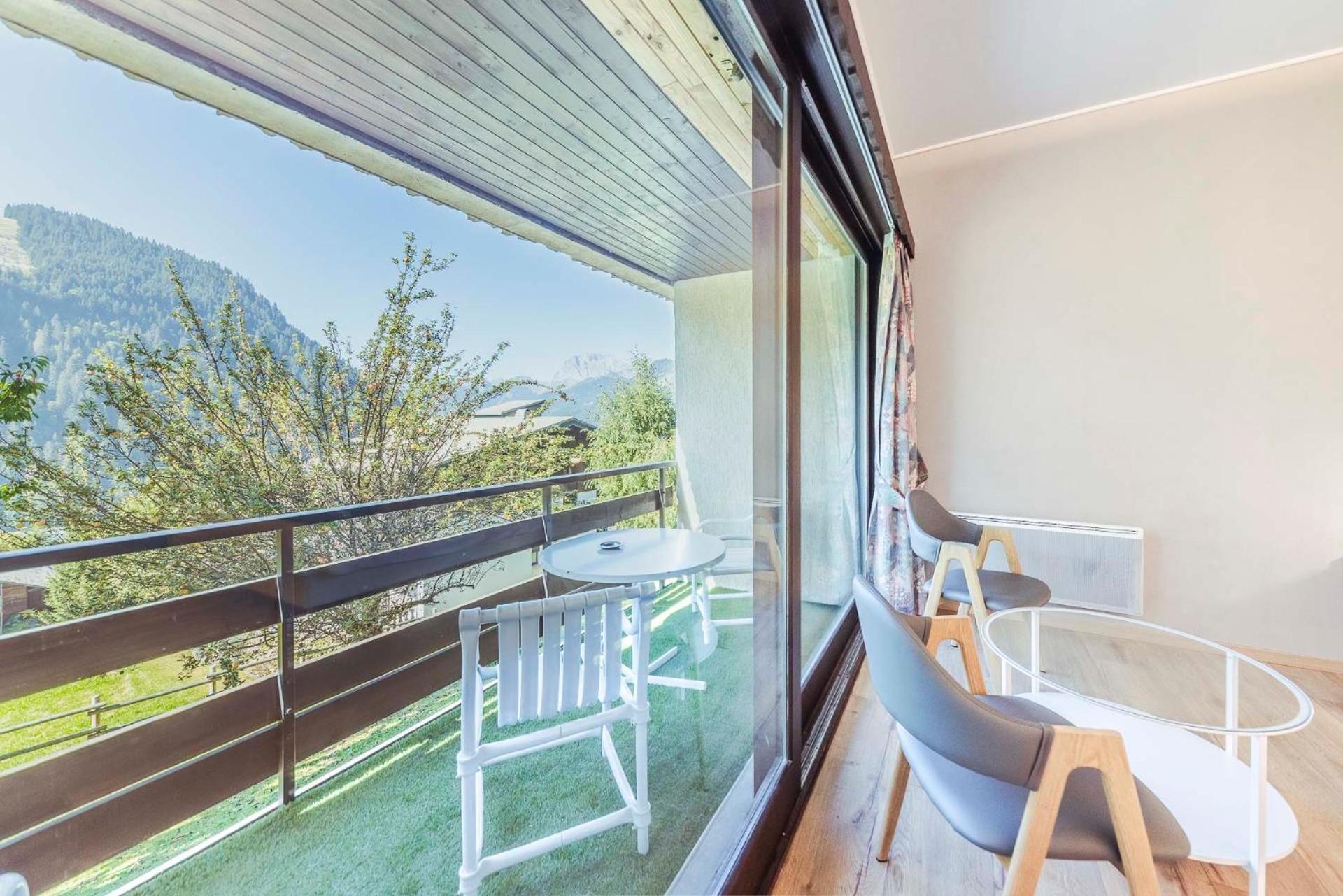 Fleur De Neige Hotel 3*